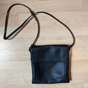 Vince Camuto Pebbled Leather Crossbody Bag Black